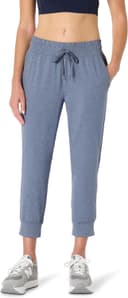 Thumbnail 2 de Amazon Essentials Cropped Capri Jogginghose für Damen 👖