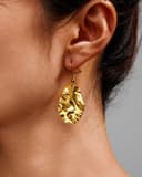 Thumbnail 4 de Boucles d'oreilles pendantes plaqué or 18K hypoallergéniques 🎧