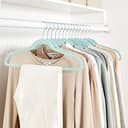 Thumbnail 5 de Amazon Basics Perchas Antideslizantes de Terciopelo, Pack 50🧥