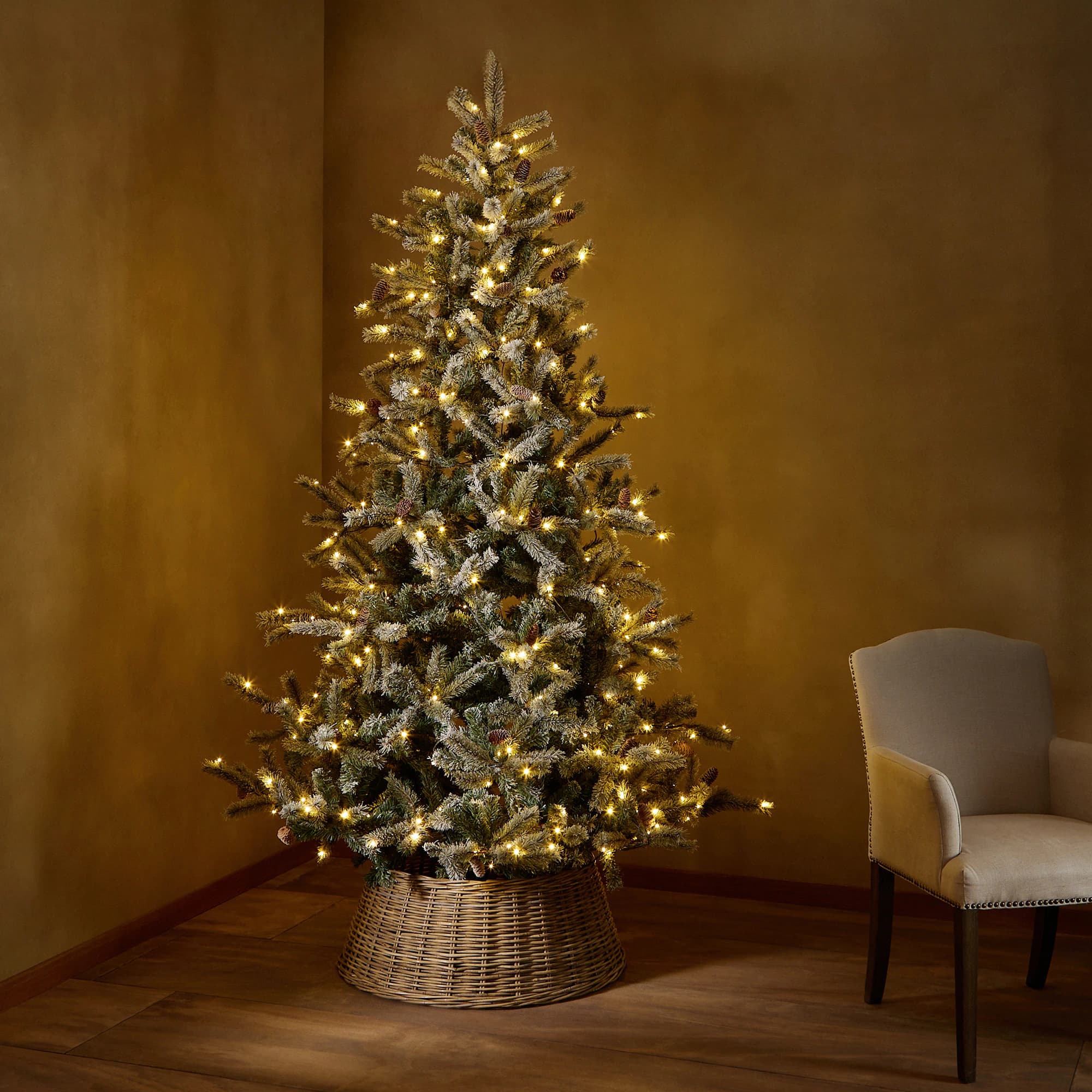 El Corte Inglés Árbol nevado Tavascan con luces LED 🎄