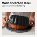 Thumbnail 2 de Amazon Basics Nonstick Bundt Pan, Dishwasher and Oven-Safe, 25.4 cm
Amazon Basics Nonstick Bundt Pan, Dishwasher an…