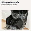 Thumbnail 4 de Amazon Basics Nonstick Round Cake Pan, Dishwasher and Oven-Safe, 22.8 cm., Set of 2
Amazon Basics Nonstick Round Cake Pan, Dishwas…