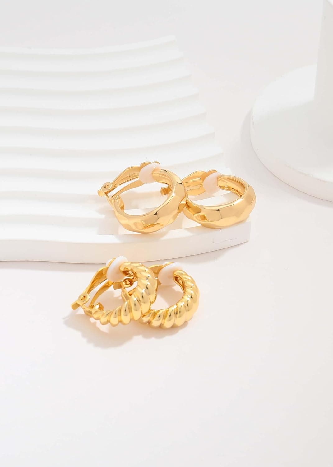 LILIE&WHITE Gold Clip-On Hoop Earrings for Women – Chunky No-Piercing Fashion Earrings 👂