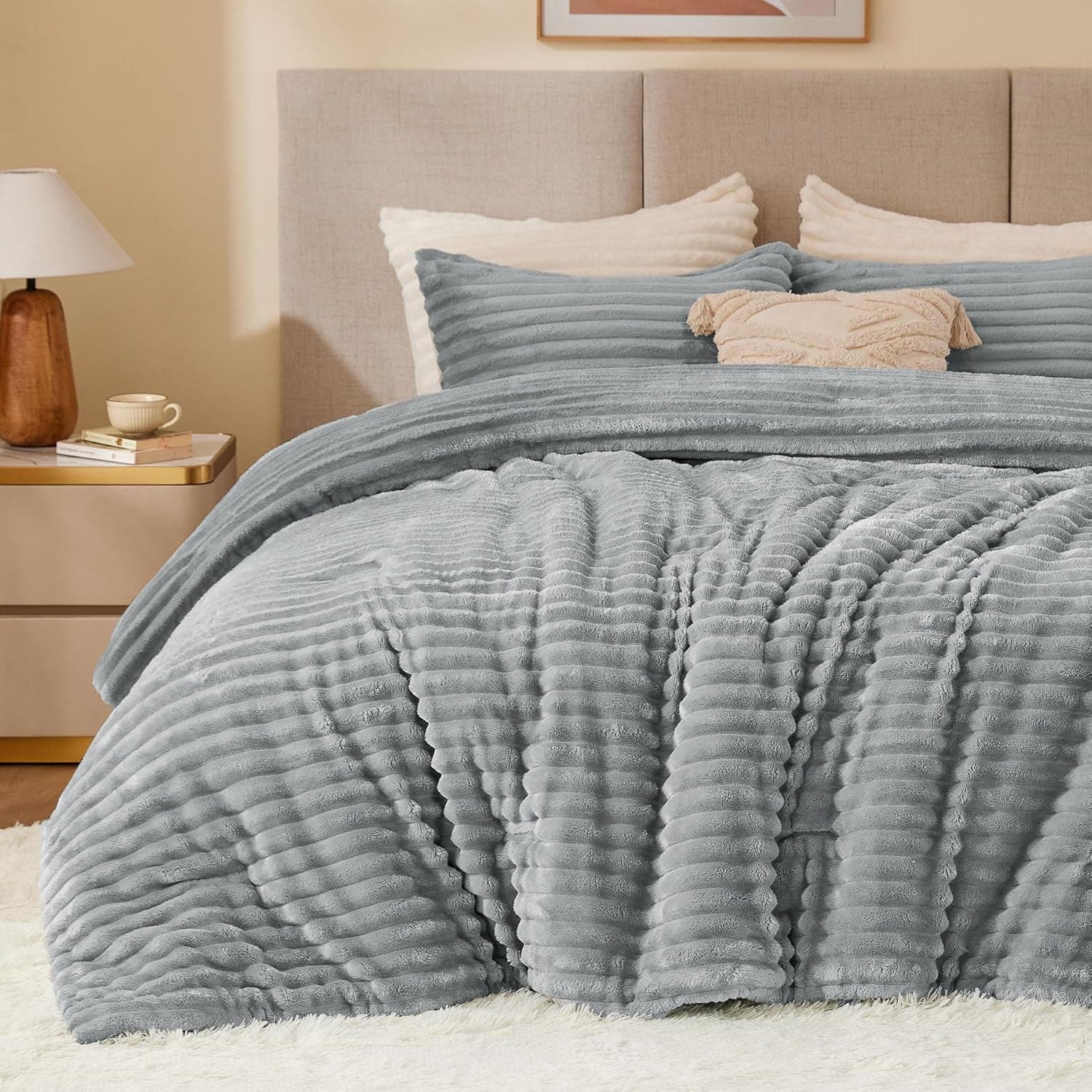 BEDELITE Queen Fleece Comforter Set 1 with Pillowcases 🛏️
