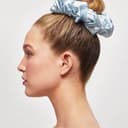 Thumbnail 8 de Bridgerton x Kitsch Satin Scrunchies for Women 📎