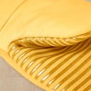 Thumbnail 2 de KitchenAid Beacon Oven Mitt Set - Majestic Yellow 2-Piece 🧤
