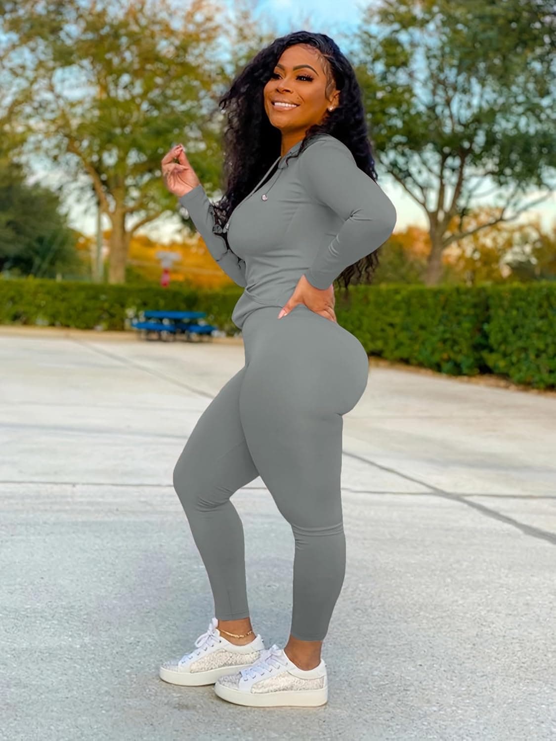 Nimsruc 2-Piece Hooded Sweatsuit set 👚