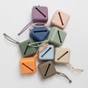 Thumbnail 4 de Boîte BIBS avec sangle, 3 sucettes, Dusty Blue ⚙️