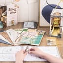 Thumbnail 3 de RoWood DIY Book Nook Kit Sakura Densya — kit di modellismo per libreria 📚