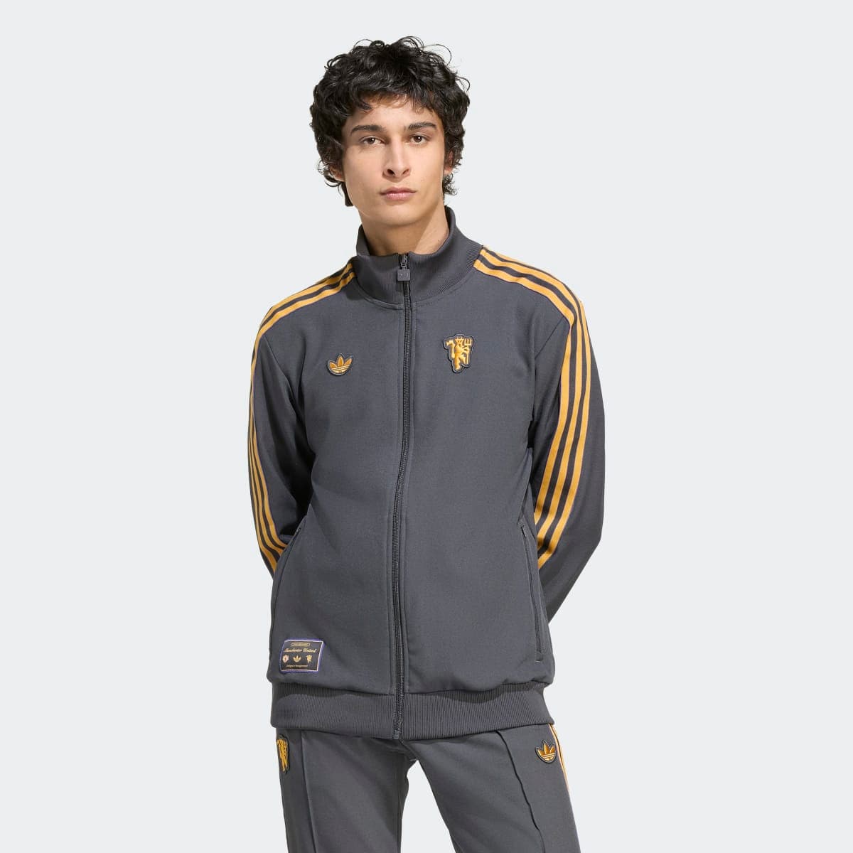 Imagen de adidas Manchester United FC 2025-2026 Chaqueta hombre 🧥 en OfertitasTOP