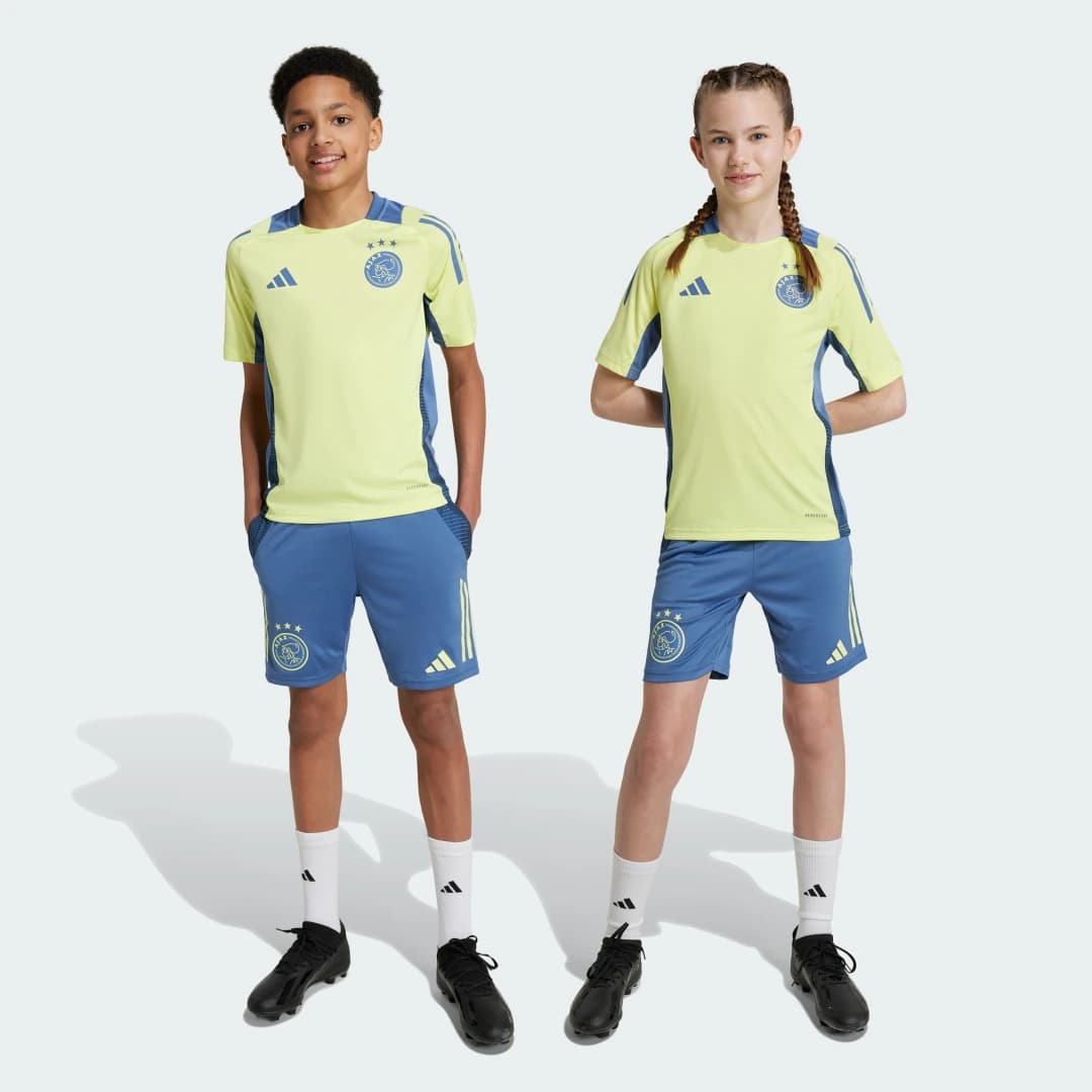 Imagen de Ajax Tiro 24 Competition Pantalón corto entrenamiento (Adolescentes) 🩳 en OfertitasTOP
