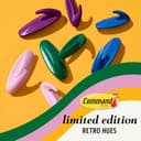 Thumbnail 7 de Command Ganchos Adhesivos Color Lila 10 ganchos 🧰