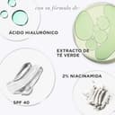 Thumbnail 3 de IT Cosmetics CC+ Nude Glow Light 32 ml — Base hidratante con SPF40 💄