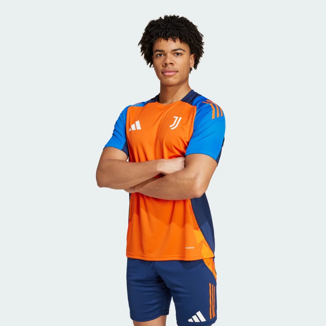 Imagen de Juventus Tiro 24 Competition camiseta entrenamiento 2024 en OfertitasTOP