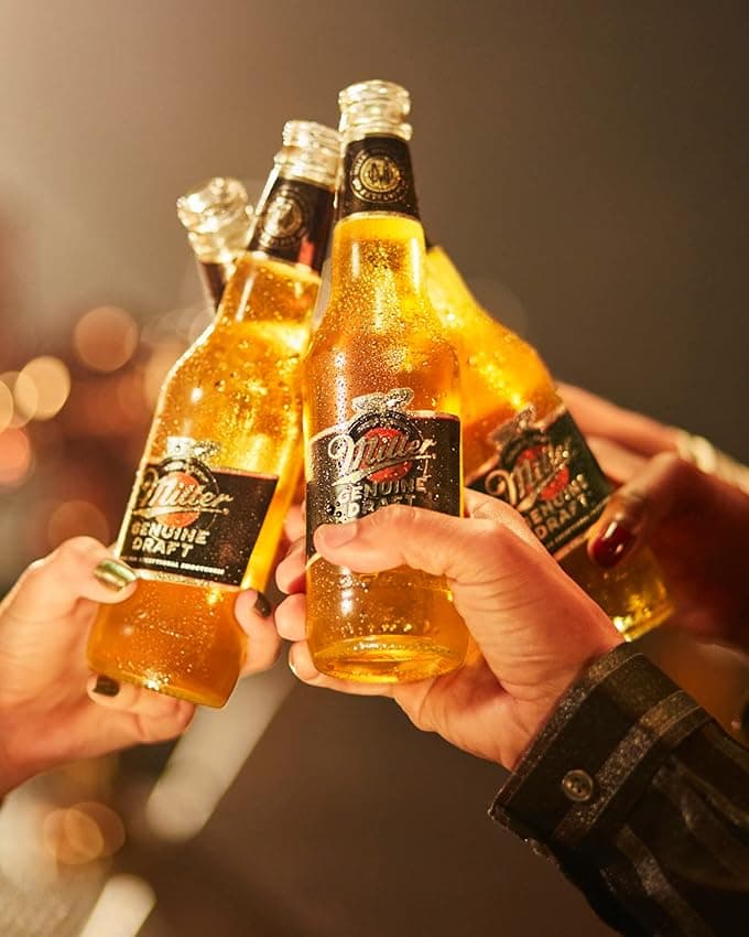 Imagen de Miller Genuine Draft - Lager Americano - Caja 24 Botellas 🍺 en OfertitasTOP