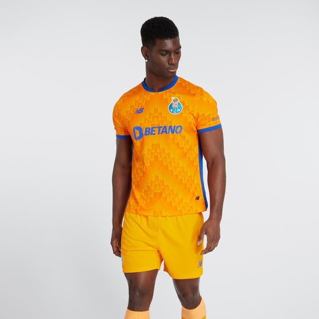 Imagen de New Balance FC Porto Camiseta Hombre 2024-2025 Replica ⚽ en OfertitasTOP