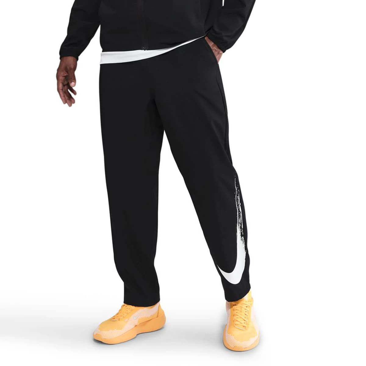 Imagen de Nike Dri-FIT ForPant Alt Gfx — Pantalón hombre 👖 en OfertitasTOP