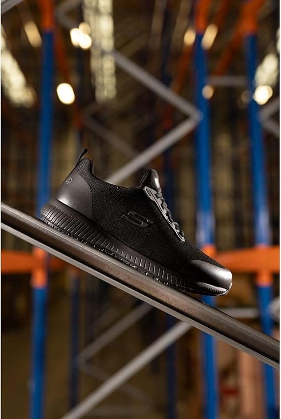 Imagen de Skechers SQUAD SR MYTON Zapatillas Hombre 👟 Black Textile en OfertitasTOP