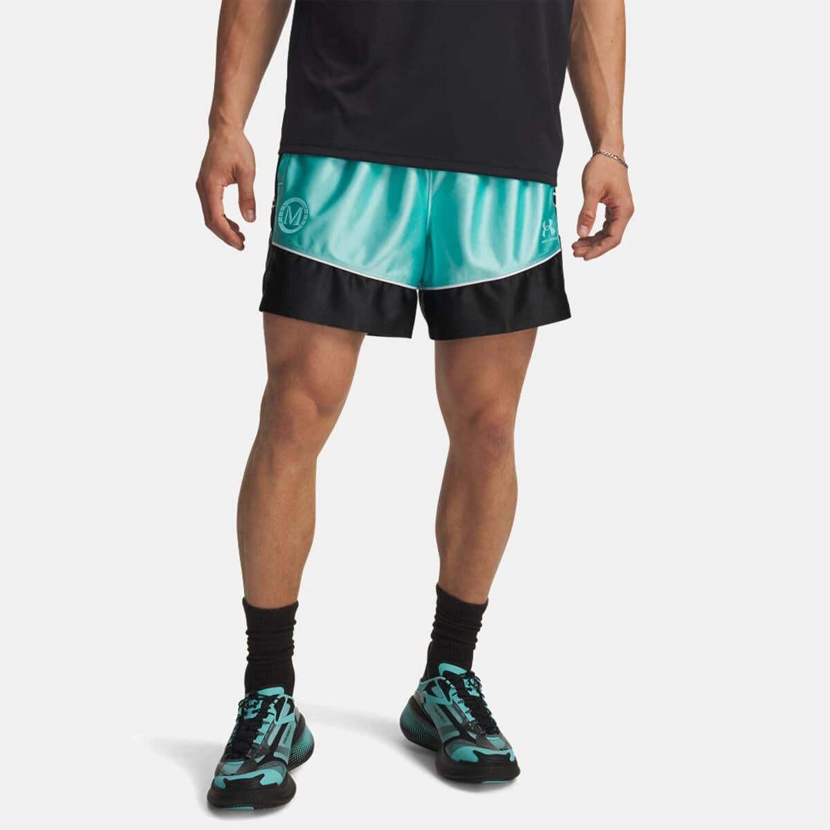 Imagen de Under Armour Mansory Terrace Short pantalón corto hombre 🩳 en OfertitasTOP