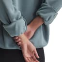 Thumbnail 2 de Under Armour Rival Flc OS Varsity Crew — Sudadera mujer 👕