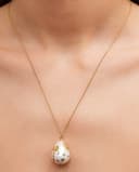 Thumbnail 2 de Yvonne Léon - Colgante de oro con perla y zafiro✨