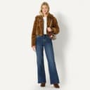 Thumbnail 6 de Amazon Essentials Oversized Cropped Faux Fur Jacket 🧥