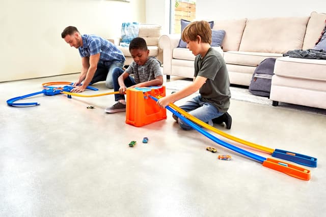 Detalle 2 de Hot Wheels Track Builder stunt box