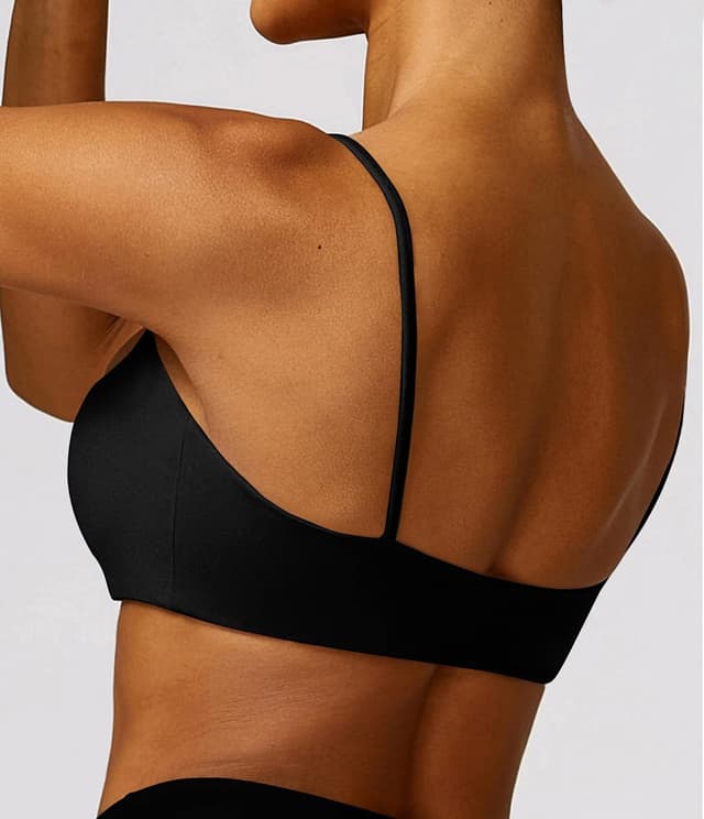 Detalle 2 de Comper Women’s Thin-Strap Wirefree Sports Bra with Removable Pads (U-Shape Racerback)