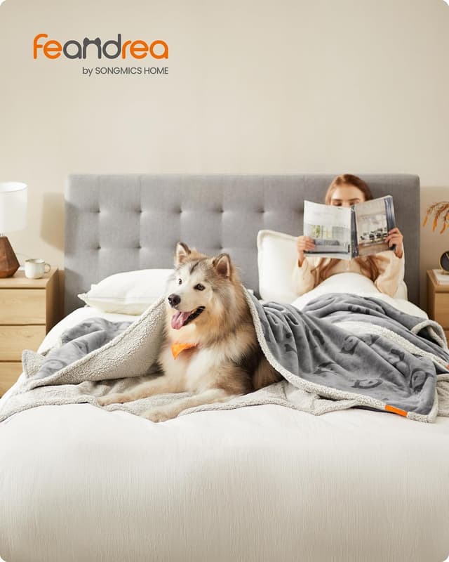 Detalle 2 de Feandrea Coperta impermeabile per cani e gatti XXL/XXXL (229 x 203 cm) in sherpa e flanella grigia