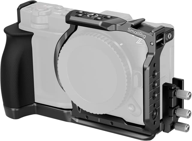 Detalle de SmallRig HawkLock 5904 quick release extension cage for Nikon ZR (Arca plate, handle) – 5904