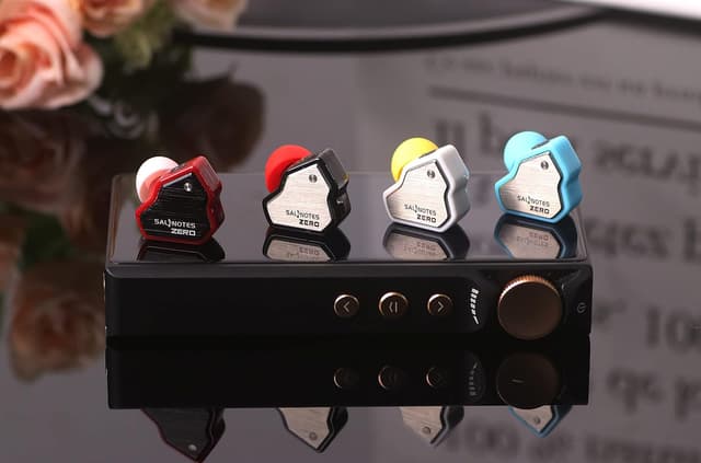 Detalle de Linsoul Salnotes Zero HiFi: auricolari in-ear con driver dinamico da 10 mm e cavo OFC staccabile 2 pin