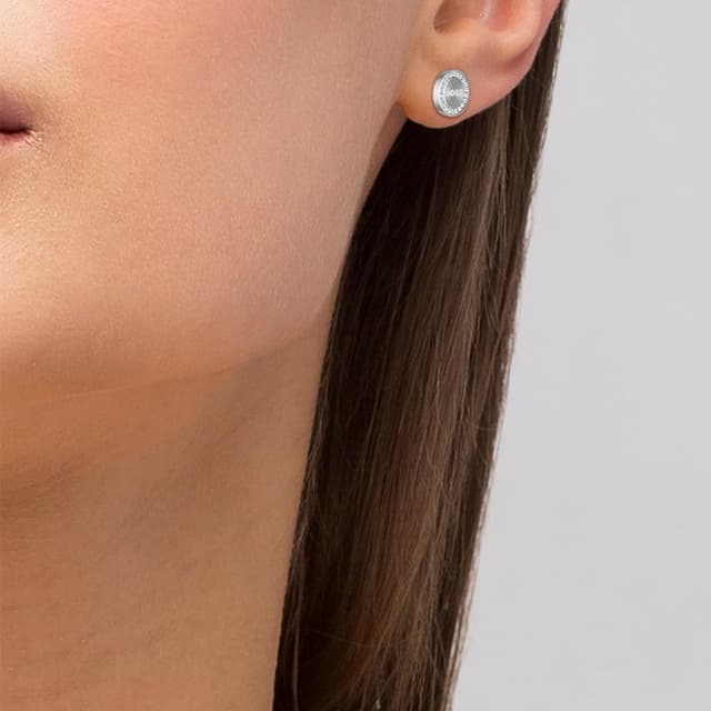 Detalle 2 de BOSS Pendientes IONA de botón en acero inoxidable