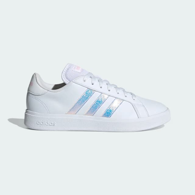Detalle de adidas Grand Court Base 2.0 en blanco: zapatilla clásica para el día a día
