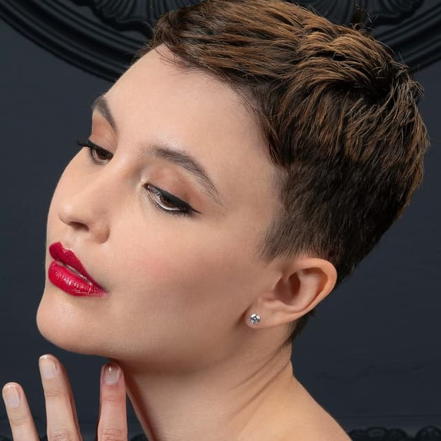 Detalle 1 de ZAVANA Boucles d’oreilles clous pour femme en argent 925 serties de zircons (4 ou 6 mm)