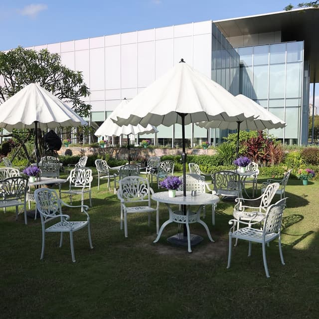 Detalle 2 de Sredumn 20 Bundles Artificial Lavender Flowers (UV Resistant Plastic) for Outdoor Pots, Baskets & Trellis