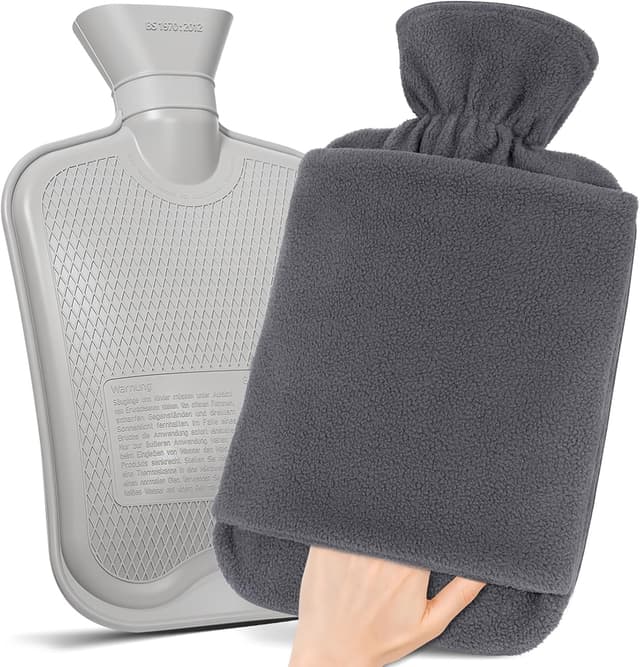 Detalle de MUPAS Wärmflasche mit Vliesbezug und Kängurutasche – 2 l, grau