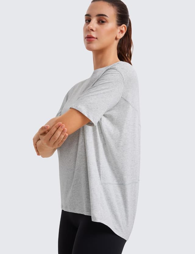 Detalle de CRZ YOGA Women’s Pima Cotton Short Sleeve Loose Workout T-Shirt (Boat Neck)