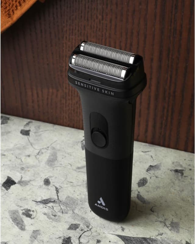 Detalle 2 de Andis 562711 Kit rasoir InFORM à lames en titane, rechargeable et sans fil