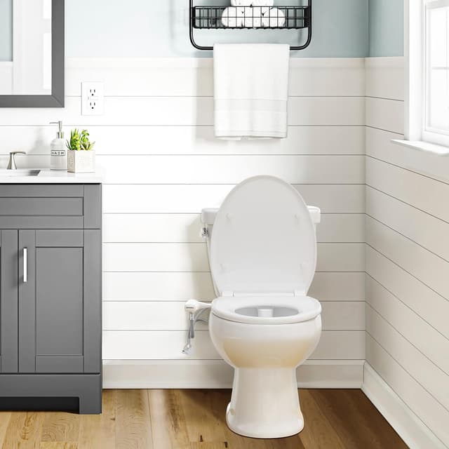 Detalle de SAMODRA Ultra-Slim Cold Water Bidet “Classic 7.0” non-electric dual nozzle toilet seat attachment