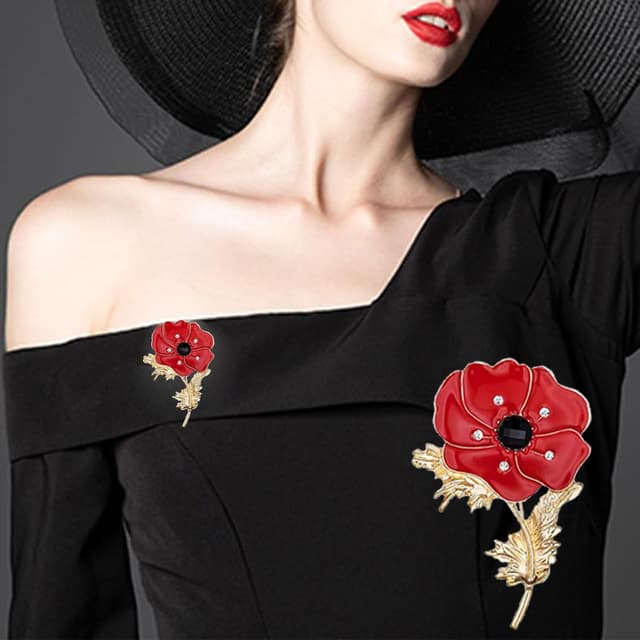 Detalle de Red flower brooches lapel pins