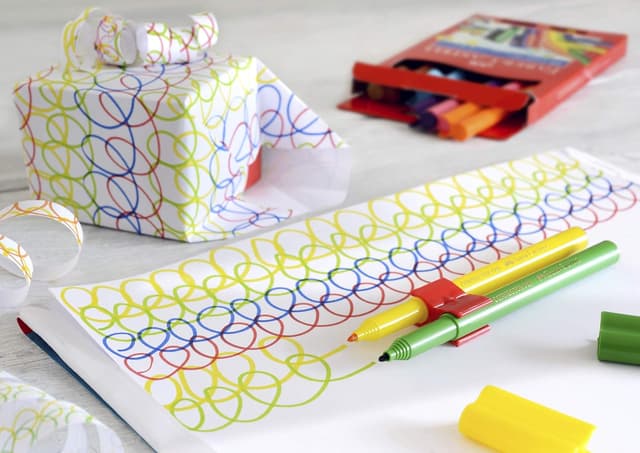 Detalle de Faber-Castell 155533 – Set de 33 feutres Connector Truck en boîte métallique