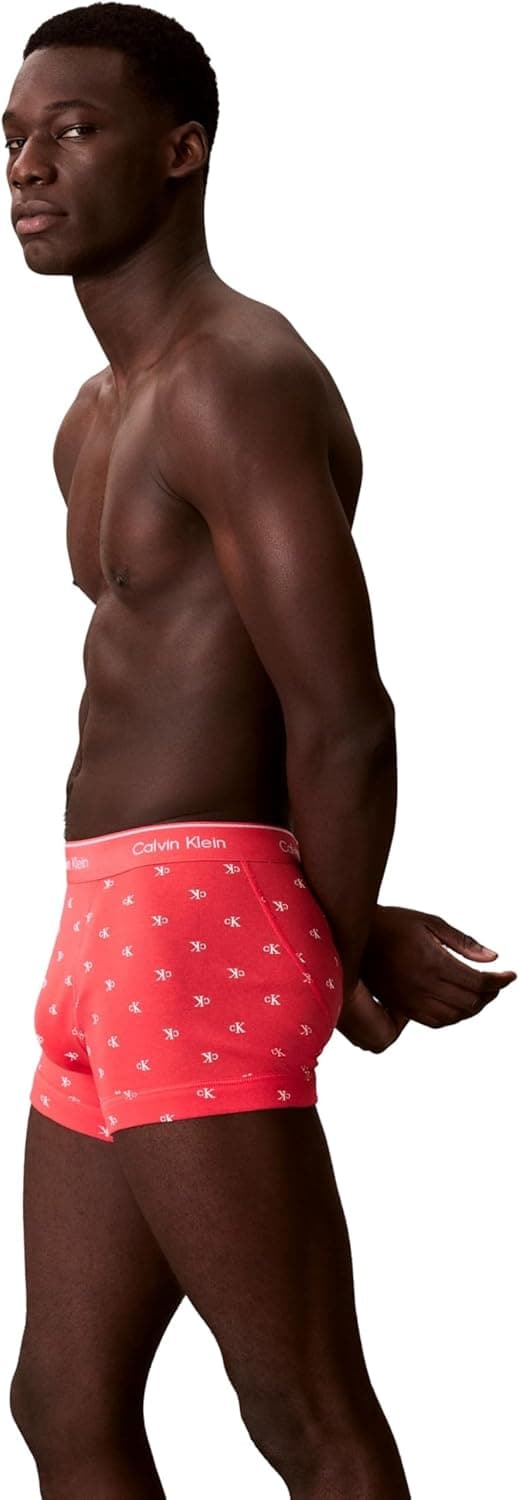 Detalle de Calvin Klein Bermuda Uomo: stile essenziale per l’estate