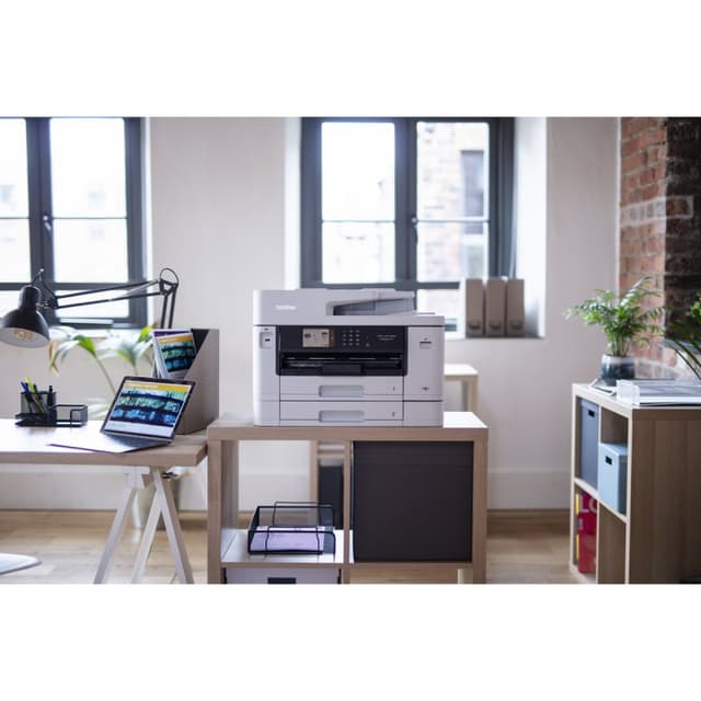 Detalle de Brother MFCJ-5740DW Impresora multifunción color Wi‑Fi