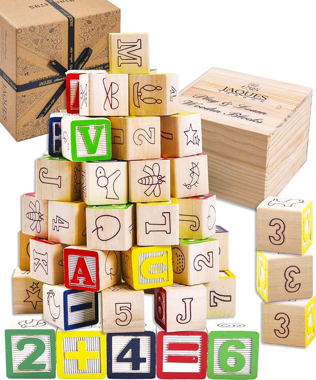 Detalle de Jaques of London Wooden Alphabet & Number Blocks (Montessori) in Wooden Storage Box