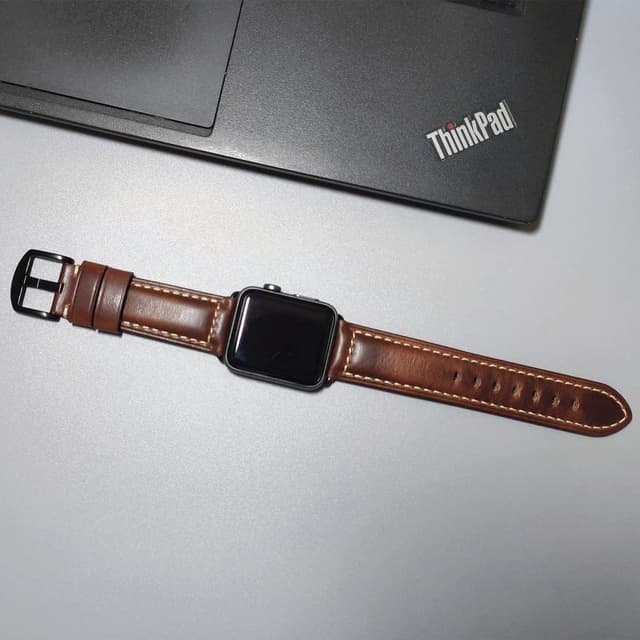 Detalle de HUAFIY Genuine Leather Apple Watch Band (42mm–49mm) with Stainless Buckle for Series 1–11 and Ultra models