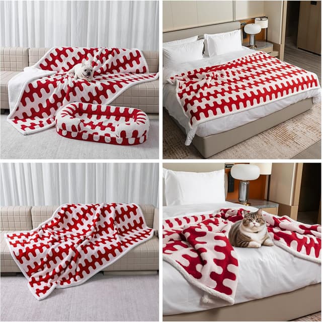 Detalle de Maidewow Waterproof Pet Blanket in Red Wave Jacquard & Sherpa Fleece (M)