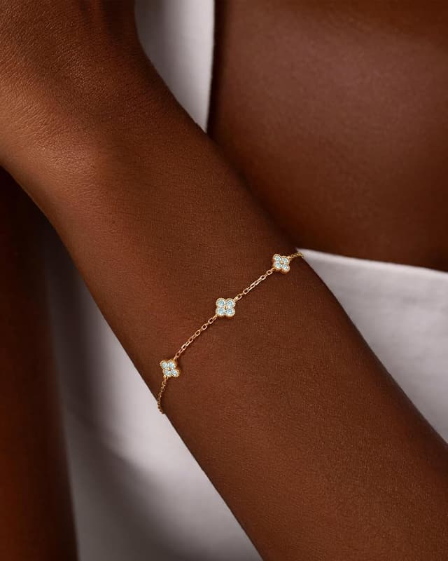 Detalle 2 de ZHESHY Kleeblatt-Armband für Damen (14K vergoldet) mit Zirkonia, wasserfest & verstellbar