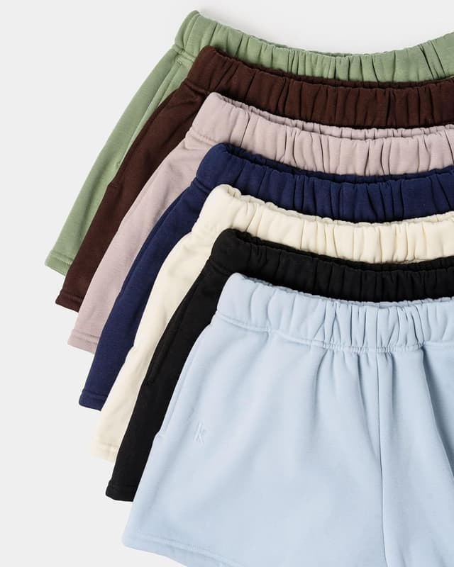 Detalle de Kamo Fitness CozyTec Sweat Shorts for Women — High-Waisted Lounge Cotton Shorts with Pockets