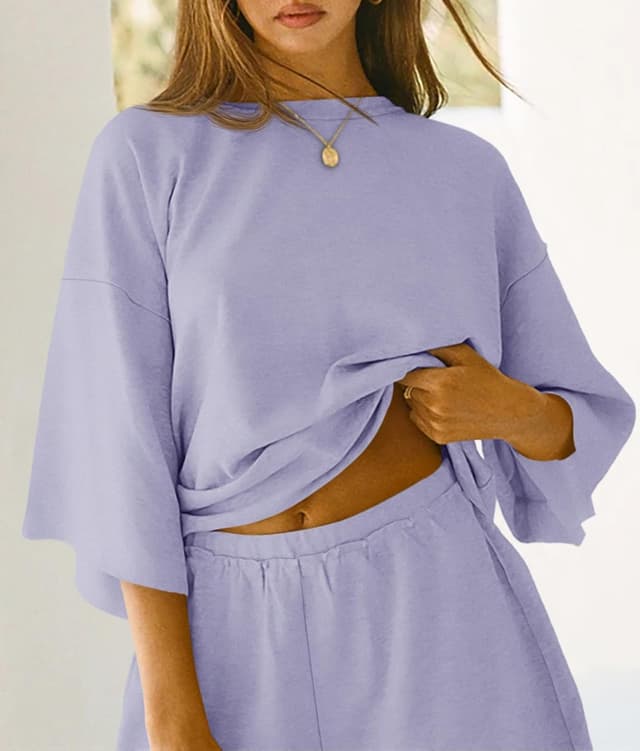 Detalle de Tankaneo Women’s Pajama Sets (3/4 Sleeve Oversized Tops + Elastic Waist Shorts)