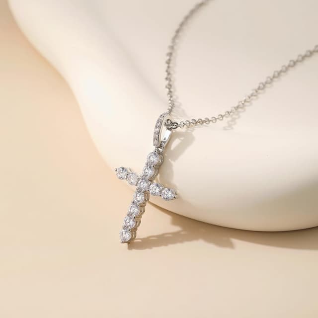 Detalle de Kenivira Kreuz Kette für Damen (Silber) mit Kreuz-Anhänger – Halskette mit Verlängerung